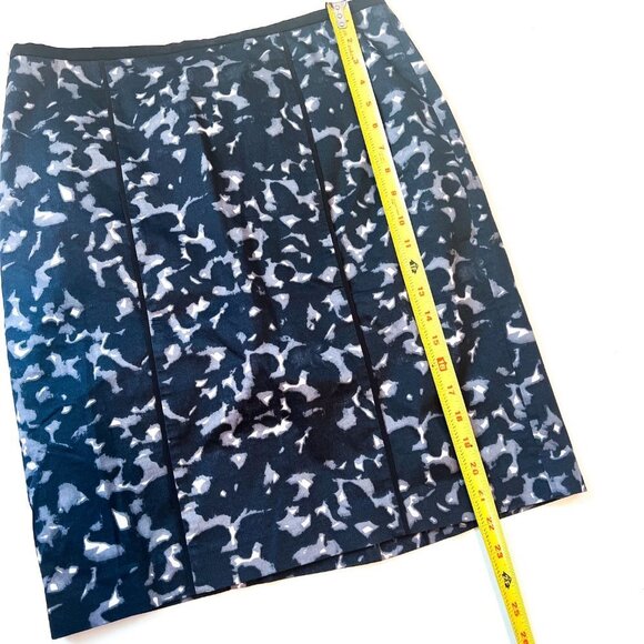 Ann Taylor Loft Abstract Pencil Skirt, Sz 8 - Picture 10 of 10